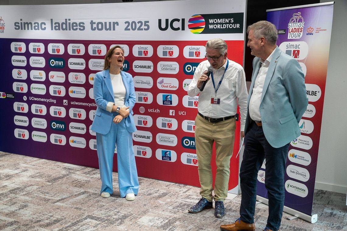Simac Ladies Tour 2025 ploegenpresentatie Maartje en Eric