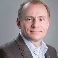 Mijn naam is Stephan Peute en ik ben manager engineering, design & consultancy. Ik ben bekend met de inspectie van glasvezel connectoren en help u graag op weg!