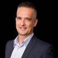 Mijn naam is Victor Weekhout en ik beantwoord graag uw vragen. Bel naar kantoor, chat met ons of klik op onderstaande button.