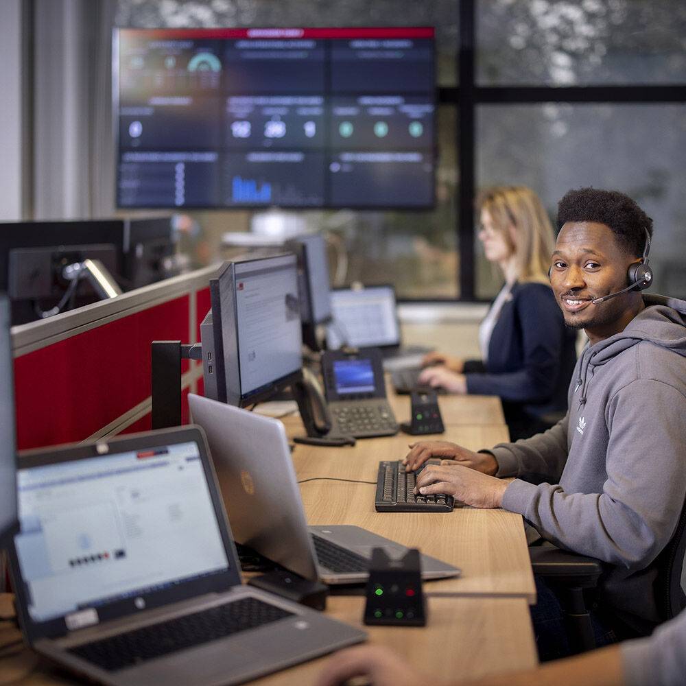 Your Expert Desk